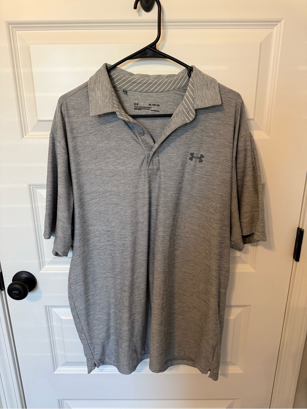 Under Armour Men’s Gray Heather Polo with Subtle Logo